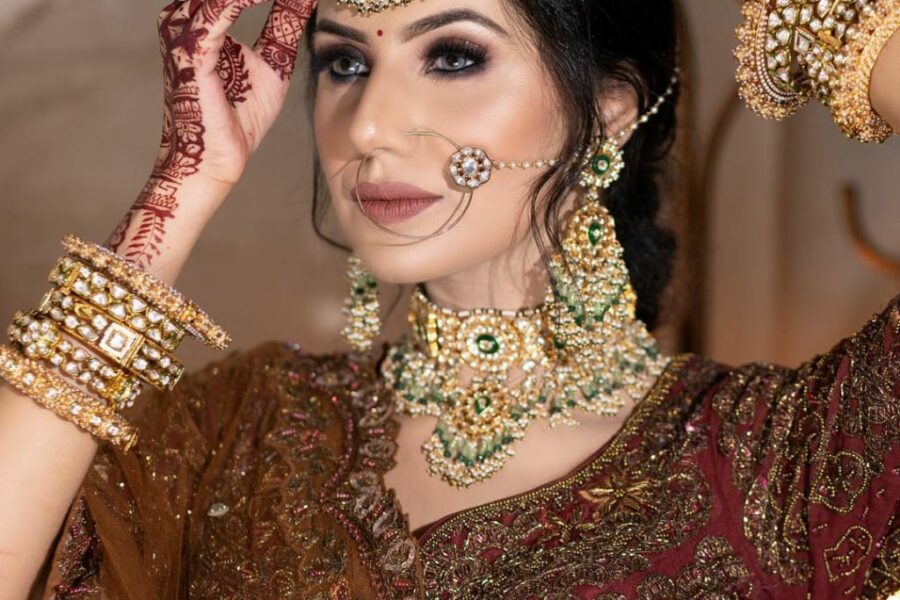 Fresh dewy makeup with elegant Jewellery and gorgeous Lahnga